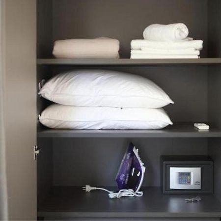 Happiness Lifestyle Suite Aten Exteriör bild